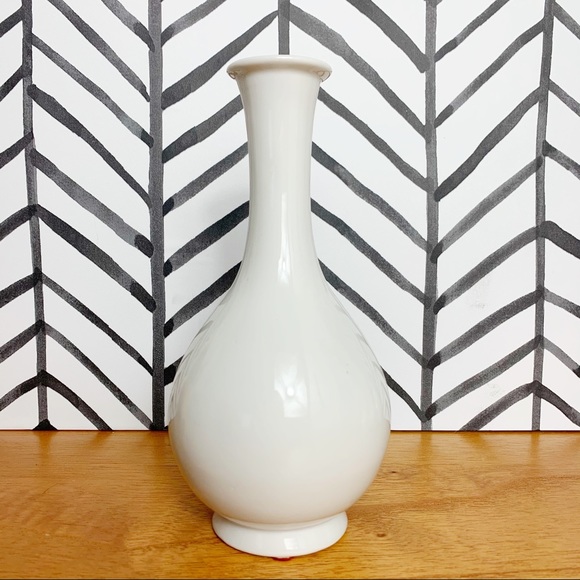 Accents Vintage 3 Piece White Ceramic Vase Set Poshmark